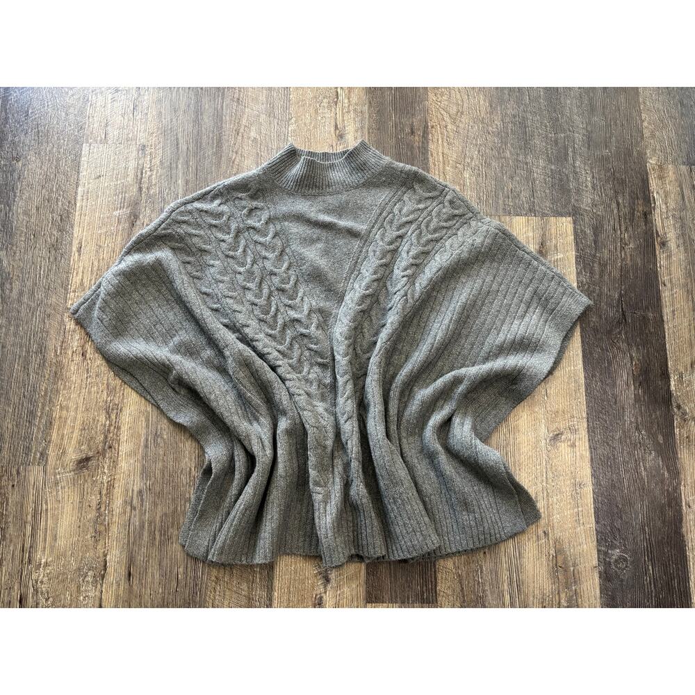 Simply‎ Vera Vera Wang Grey Cable Knit Mock Neck Poncho Sweater Womens Size M/L